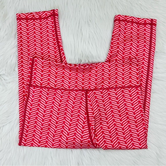 Vineyard Vines Women’s Whale Tail Performance Legging Rhododendron Color - Picture 2 of 8